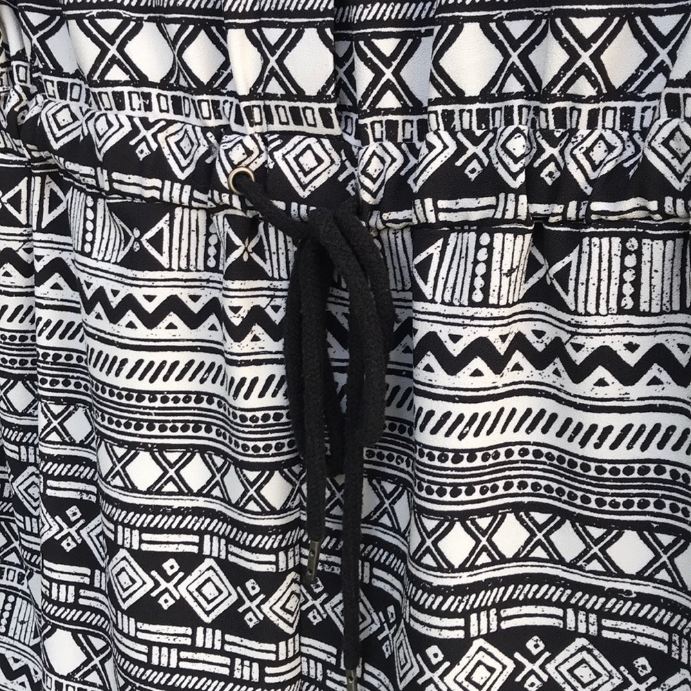 Aztec Geometric Print Romper - Picture 2 of 5